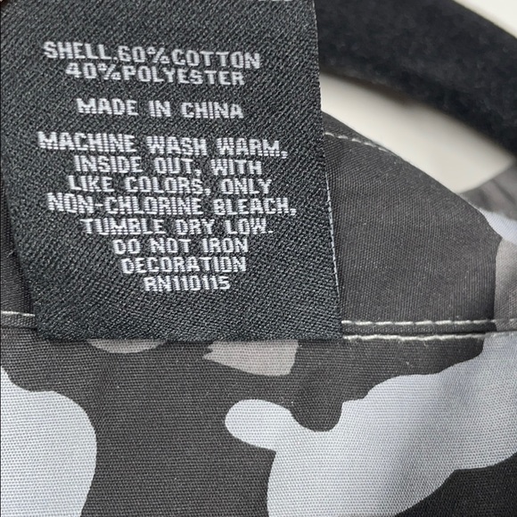 Men’s ORADD Black/Grey Camo Button Up Shirt NWT - Picture 6 of 7